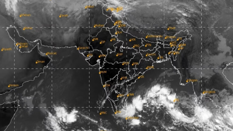 உருவானது புதிய காற்றழுத்த தாழ்வு பகுதி : தமிழகத்திற்கு ரெட் அலர்ட்