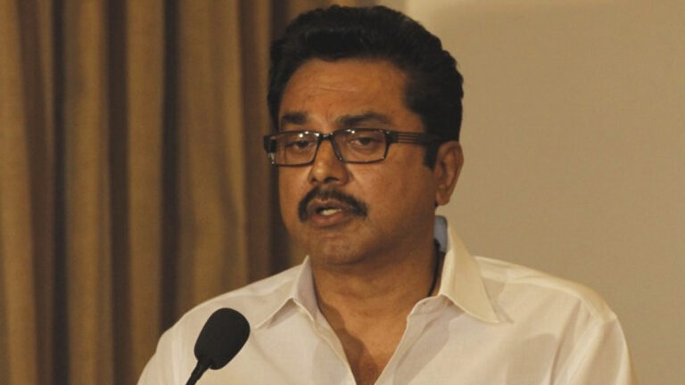 இந்தியாவில் அதிகமாக பேசப்படுகின்ற இந்தியை கற்றுக் கொள்வதில் என்ன தவறு?