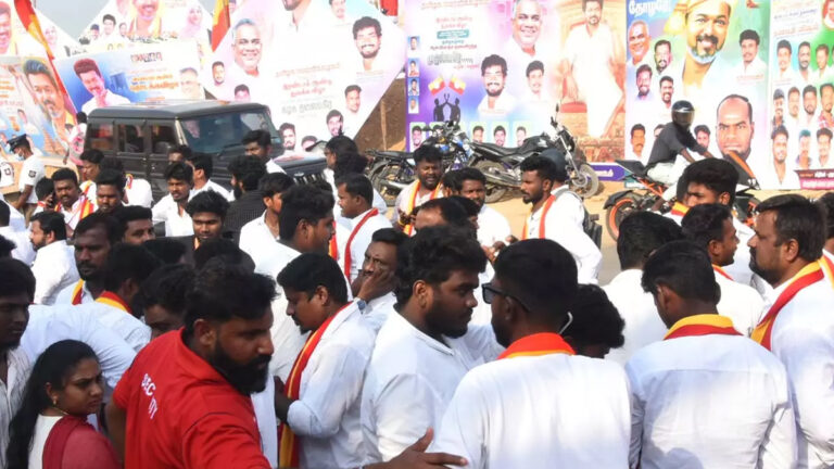 த.வெ.க விழாவில் செய்தியாளரை பவுன்சர்கள் தாக்கியதாக குற்றச்சாட்டு