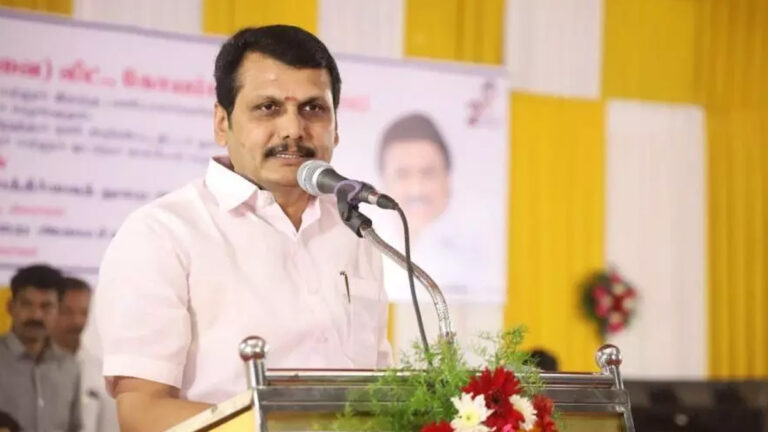“அவர் ஒரு அரசியல் கோமாளி” – யாரை சொல்கிறார் செந்தில் பாலாஜி?