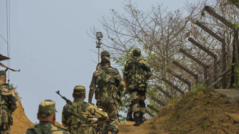 இந்திய எல்லைக்குள் ஊடுருவ முயன்ற பாகிஸ்தானியர் சுட்டுக்கொலை