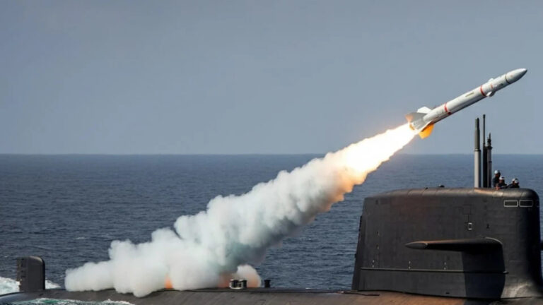 ‘Brahmos’ காட்டிலும் பலமடங்கு கொடியது : வல்லரசு நாடுகளுக்கு ‘ஆட்டம்’ காட்டும் India