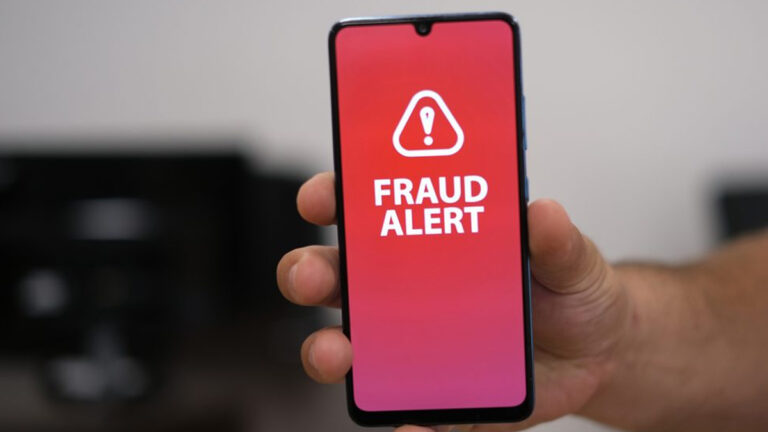 உங்க பேங்க் அக்கவுண்ட் காலி ஆகிடும்! Paytm, GPay பயன்படுத்துபவர்களே உஷார்!