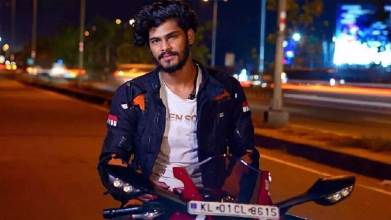 மீண்டும் லைசன்ஸ் கேட்ட டிடிஎஃப் வாசன் : மனுவை தள்ளுபடி செய்த நீதிமன்றம்